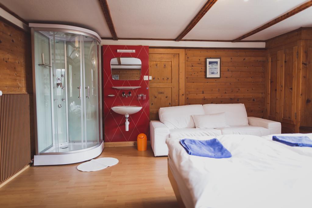 The Lodge Курвалден Екстериор снимка